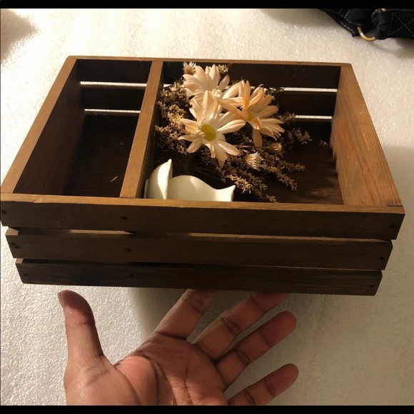 Vintage wooden shelf for farm house decor - Picture 3 of 8